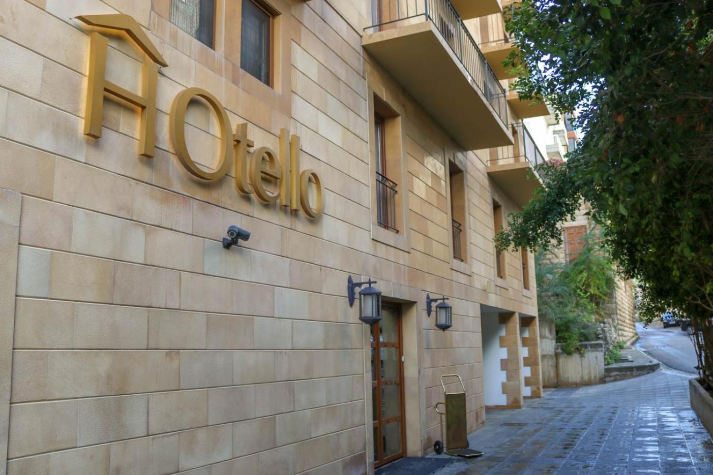 Hotello Guest Suites Jounieh Exterior photo