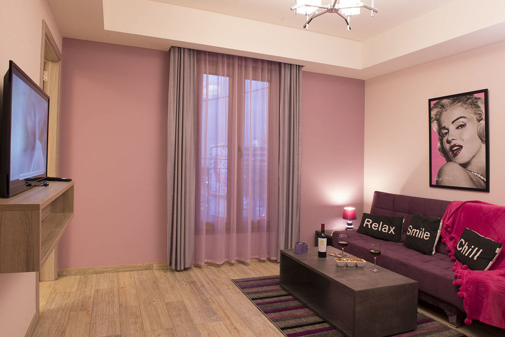 Hotello Guest Suites Jounieh Exterior photo